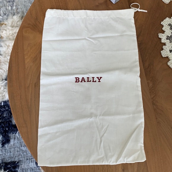 Bally sling back pumps with comfortable kitten heel in blush pink, made in Italy - Picture 3 of 9